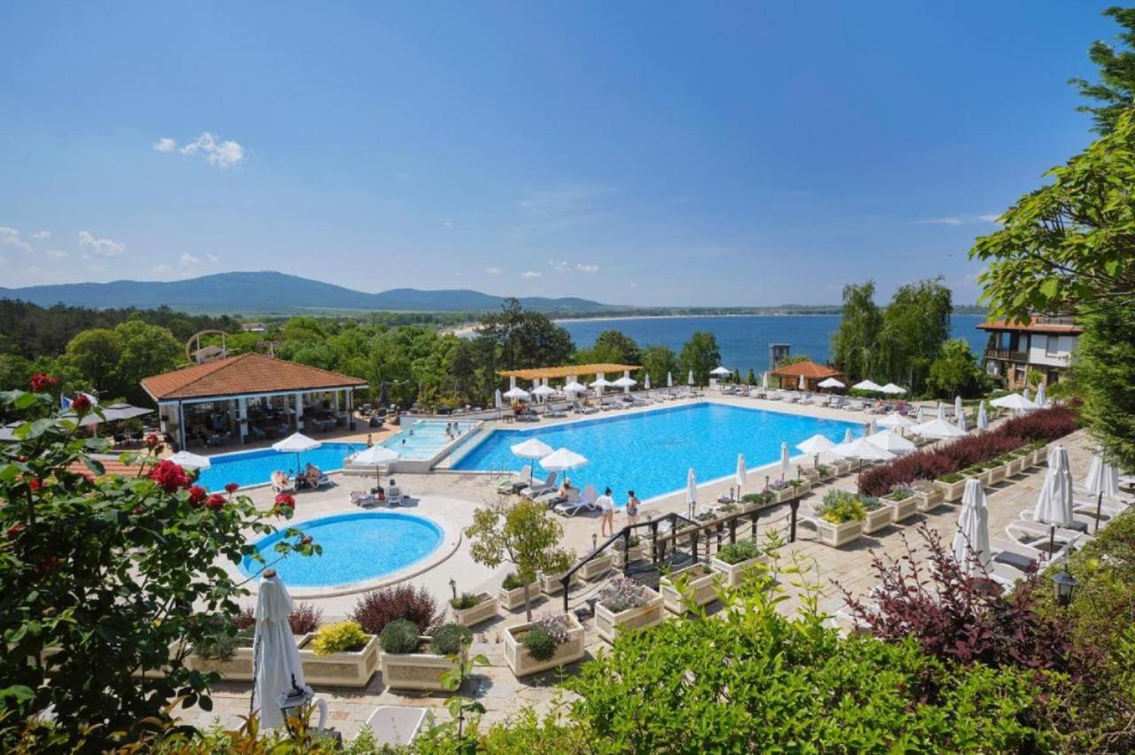 Eve Santa Marina Apartments - Sea, Pools, Relax سوزوبول المظهر الخارجي الصورة