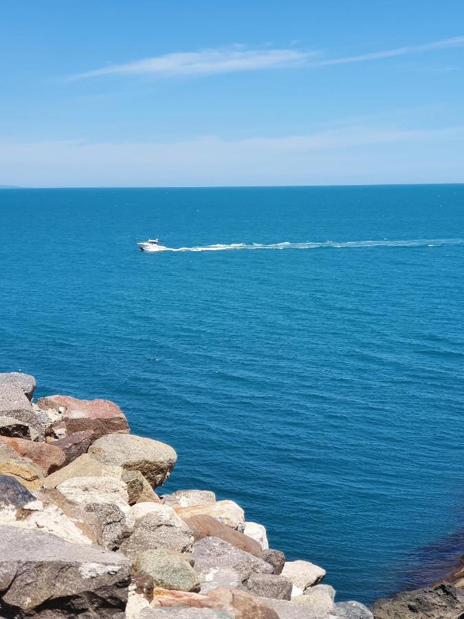 Eve Santa Marina Apartments - Sea, Pools, Relax سوزوبول المظهر الخارجي الصورة